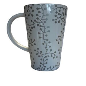 DAVIDsTEA Silver Berries Holiday Pattern with Aqua Interior Mug